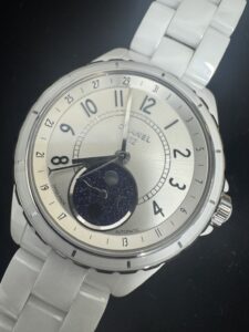 シャネル J12